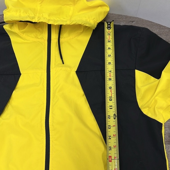 The North Face Women’s Peril Wind Jacket - Yellow Size Medium - Picture 11 of 12